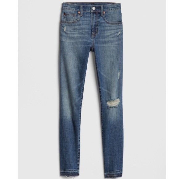 Gap distressed skinny jeans🌟 - Picture 2 of 3